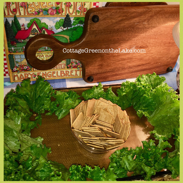 looseleaf lettuce.png